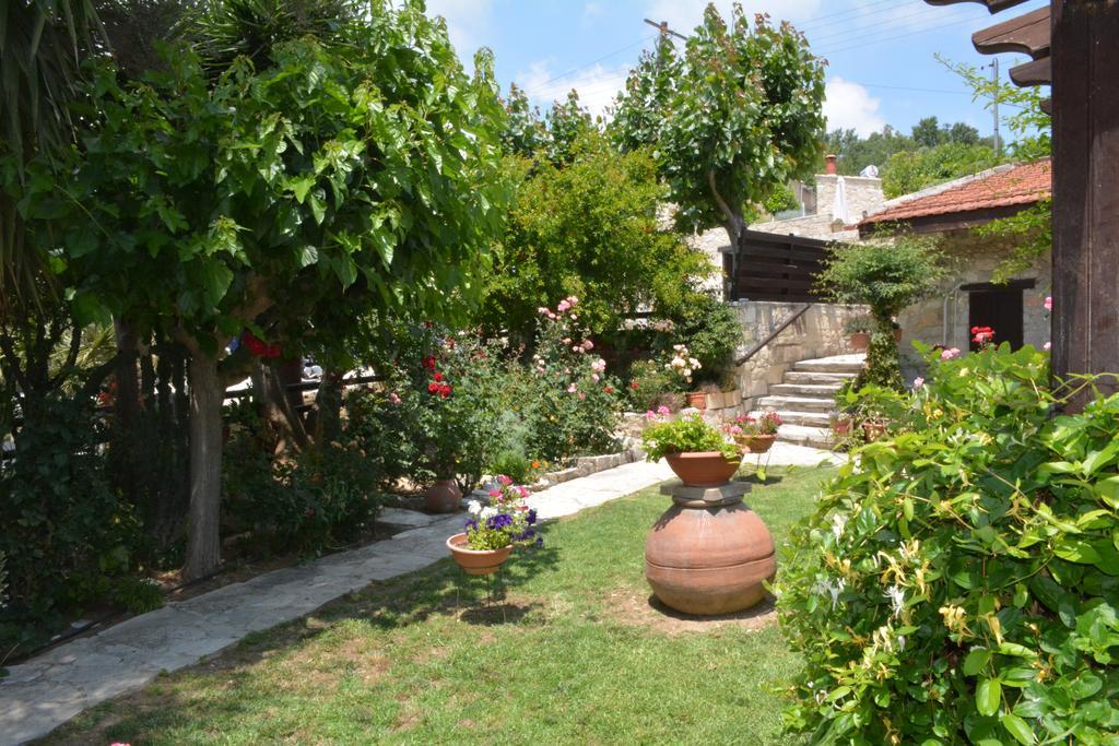 Agrotiko Traditional Houses Kallepia Exterior photo